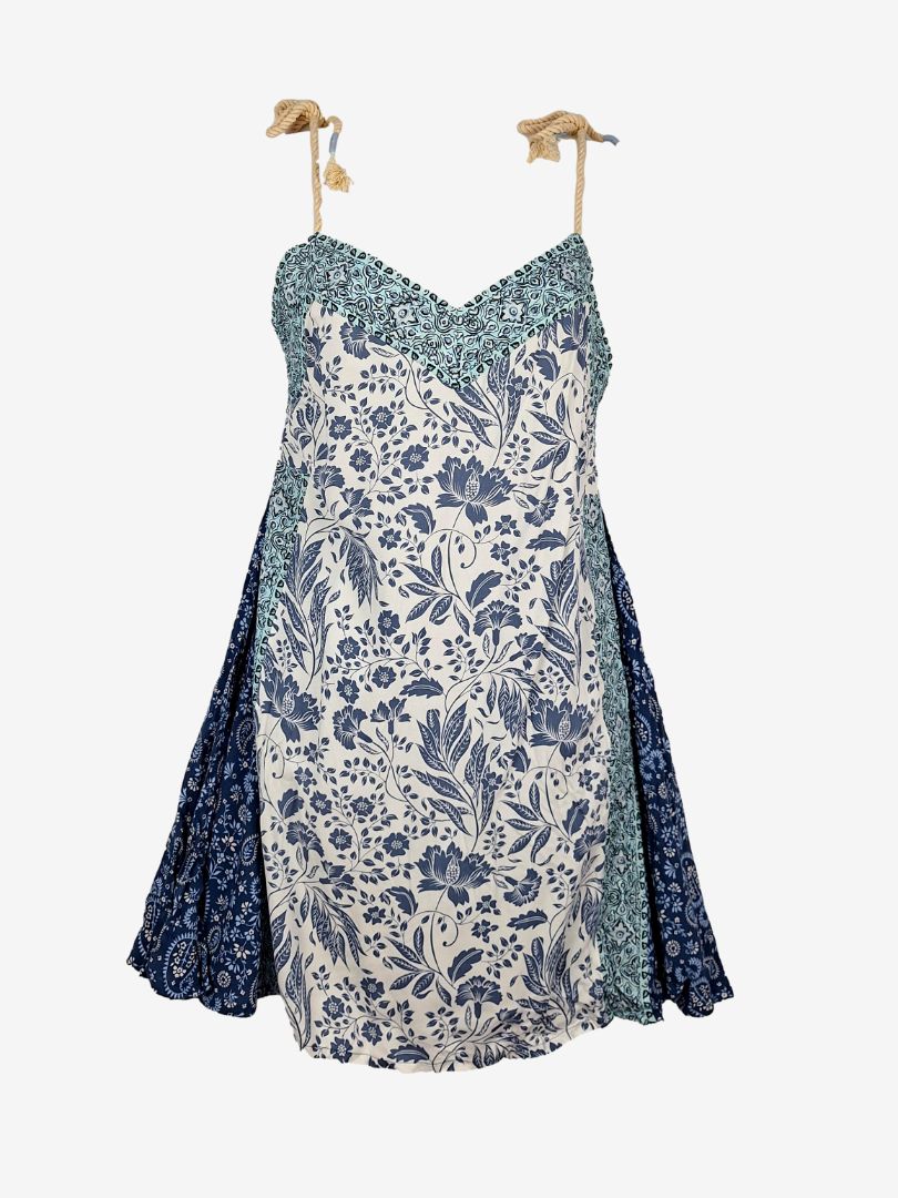 Second-Hand Tigerlily Sweet Shoulder Tie Blue Mini Dress Size 8 SwapUp Second-Hand Tigerlily Sweet Shoulder Tie Blue Mini Dress Size 8 SwapUp