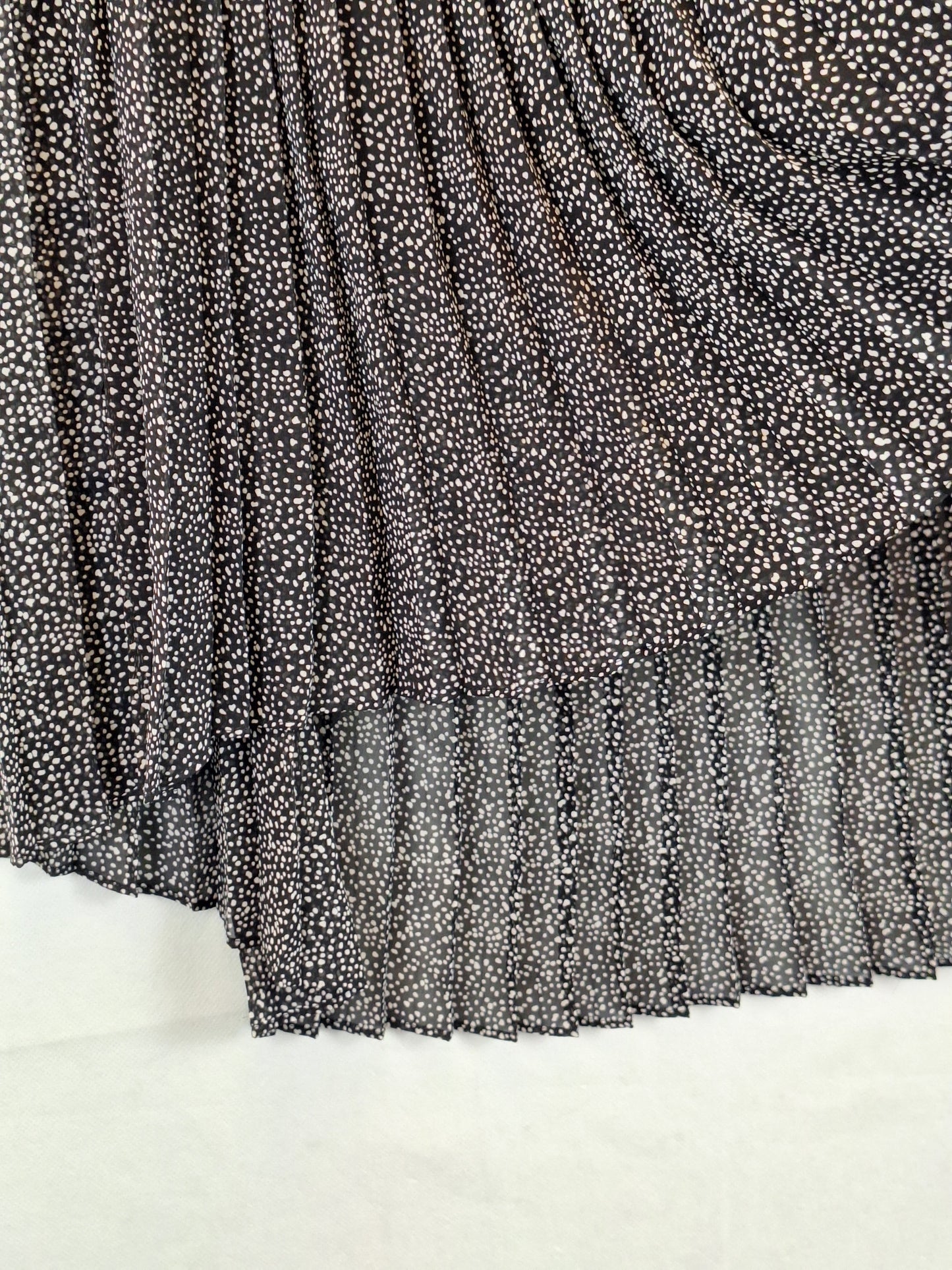 Michael Kors Pleated Spotty High Low Mini Skirt Size XL by SwapUp-Online Second Hand Store-Online Thrift Store