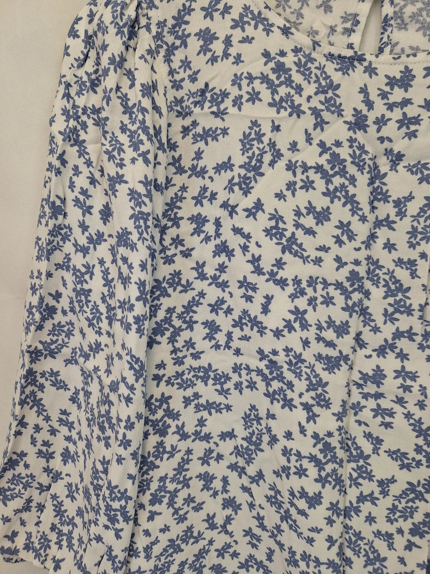 Ceres Spring Blossom Top Size S by SwapUp-Online Second Hand Store-Online Thrift Store