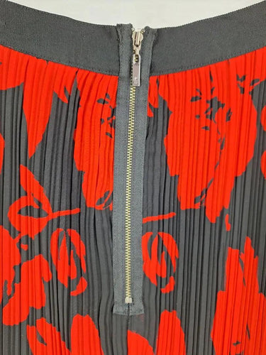 Cue Fine Pleated Valentine's Skirt Size 6 by SwapUp-Online Second Hand Store-Online Thrift Store