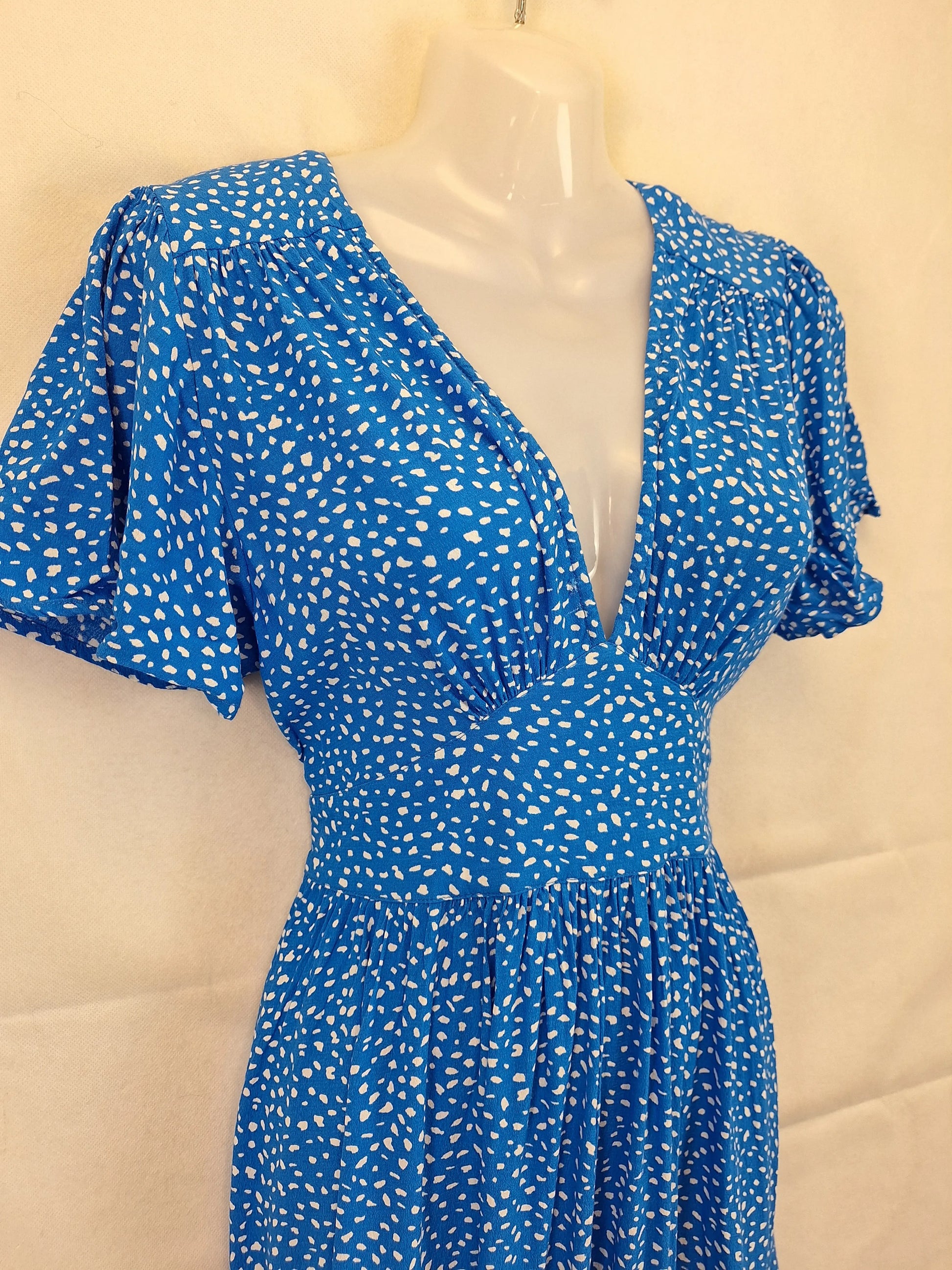 Mister Zimi Elegant V Neck Confetti Midi Dress Size 10 by SwapUp-Online Second Hand Store-Online Thrift Store