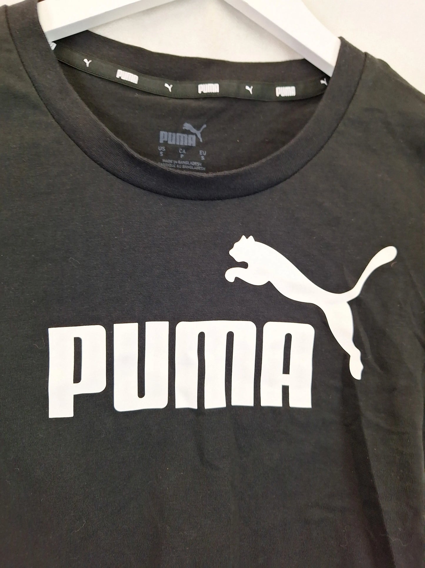 PUMA Cropped Crew Neck  T-shirt Size S by SwapUp-Online Second Hand Store-Online Thrift Store