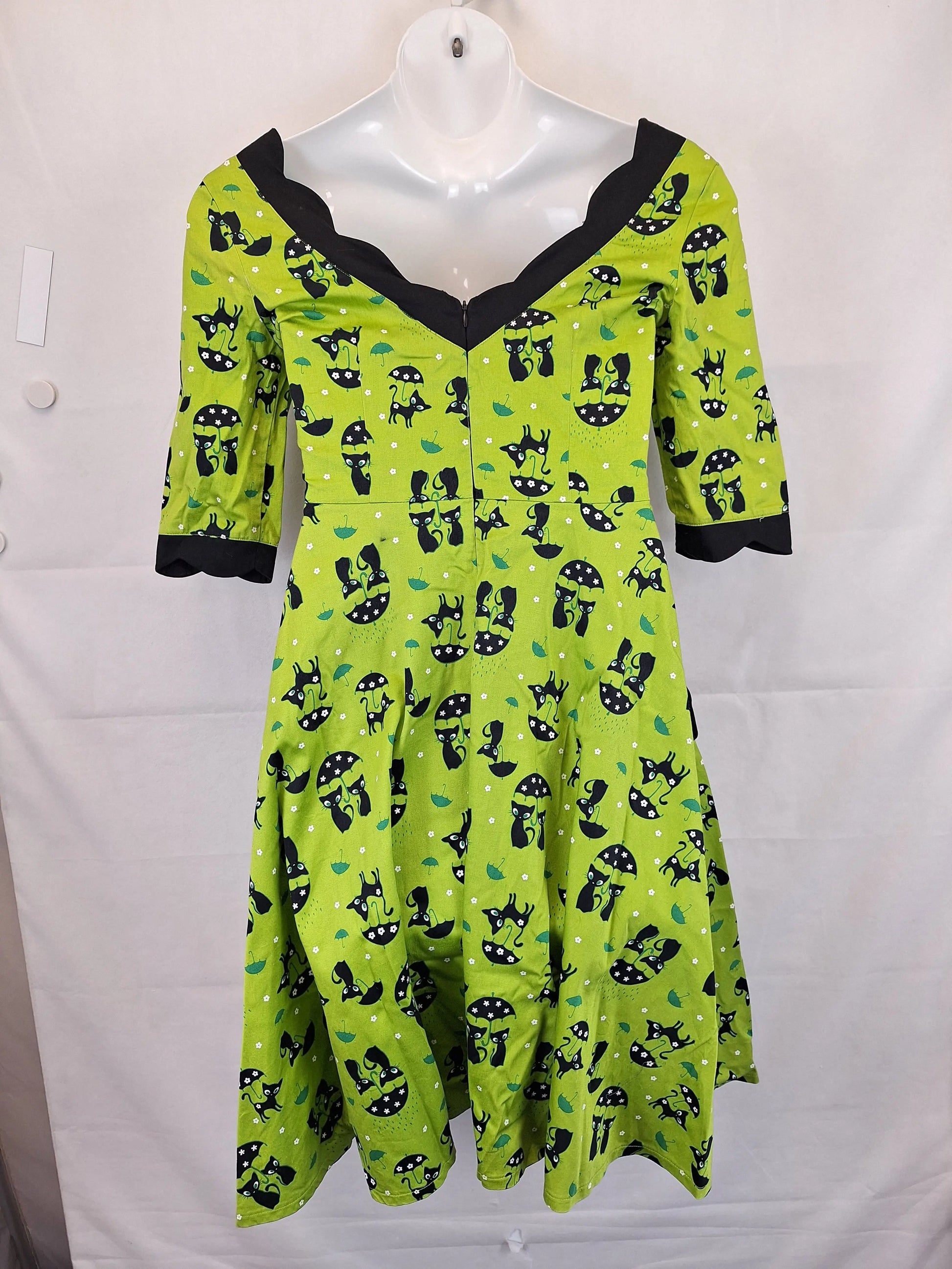 Sweet Vengence Retro Cats With Umbrellas Midi Dress Size M by SwapUp-Online Second Hand Store-Online Thrift Store