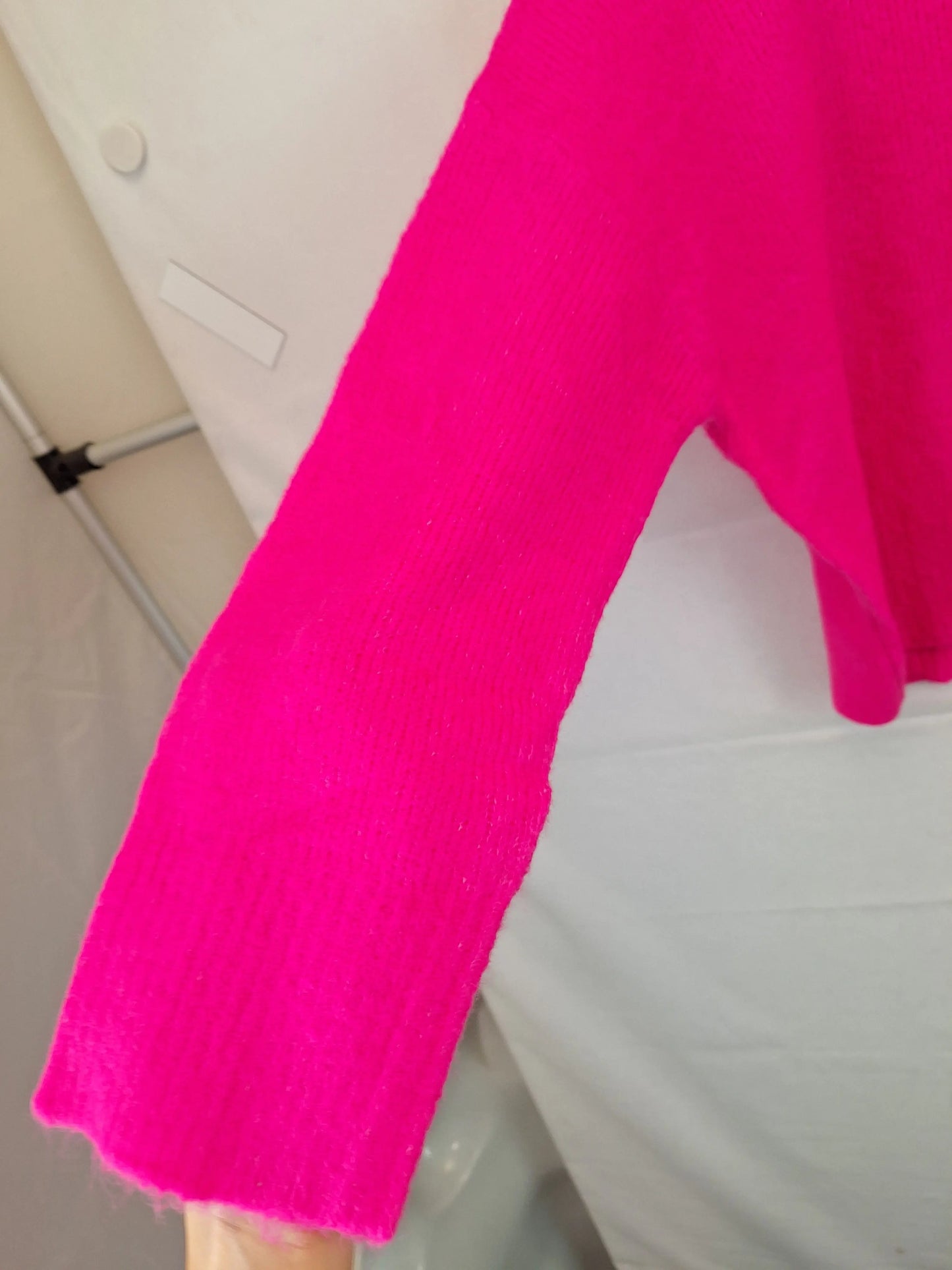 Zara Fluorescent Pink Light Cropped Jumper Size S by SwapUp-Online Second Hand Store-Online Thrift Store