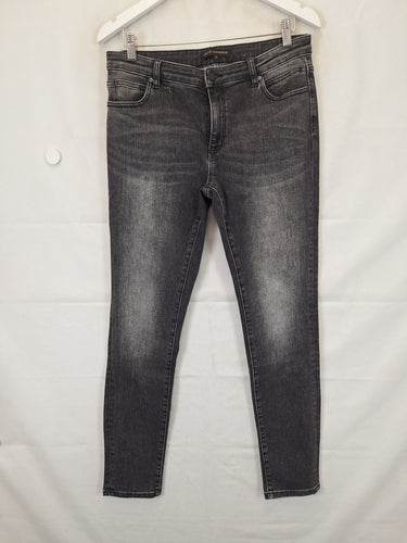 David Lawrence Essential Slim Fit Jeans Size 12 by SwapUp-Online Second Hand Store-Online Thrift Store