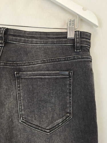 David Lawrence Essential Slim Fit Jeans Size 12 by SwapUp-Online Second Hand Store-Online Thrift Store