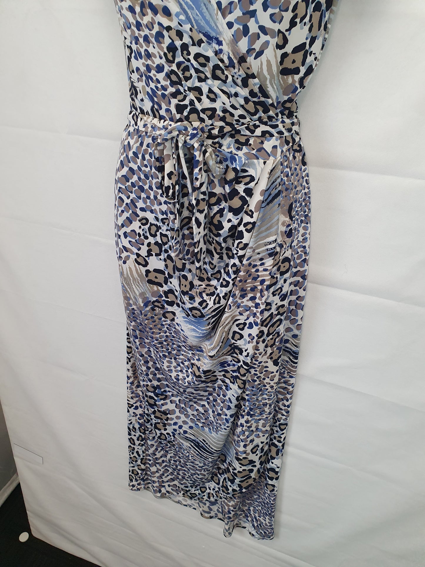 Leina Broughton Cheetah Print Soft Wrap Midi Dress Size 8 by SwapUp-Online Second Hand Store-Online Thrift Store