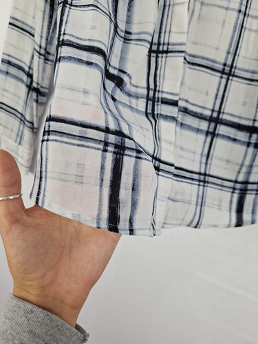 Cue Tailored Grid Office Shirt Size 10 by SwapUp-Online Second Hand Store-Online Thrift Store
