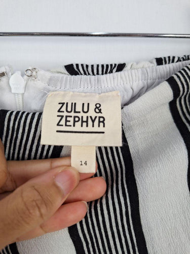 Zulu & Zephyr Stripe Fold Over Mini Skirt Size 14 by SwapUp-Online Second Hand Store-Online Thrift Store