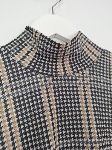 Witchery Classic Check Mesh Top Size S by SwapUp-Online Second Hand Store-Online Thrift Store