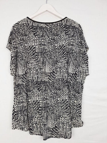 Maglia Scooped Casual Patterned Top Size 20 by SwapUp-Online Second Hand Store-Online Thrift Store