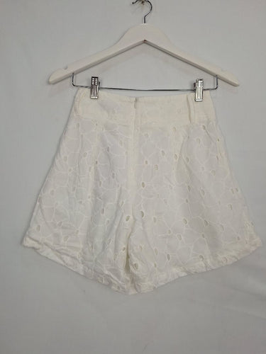 Love Bonfire Classic Embroidery Anglaise Shorts Size XS by SwapUp-Online Second Hand Store-Online Thrift Store