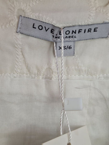 Love Bonfire Classic Embroidery Anglaise Shorts Size XS by SwapUp-Online Second Hand Store-Online Thrift Store