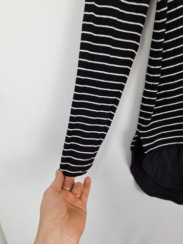 Witchery Striped Comfortable Crew Top Size XS by SwapUp-Online Second Hand Store-Online Thrift Store