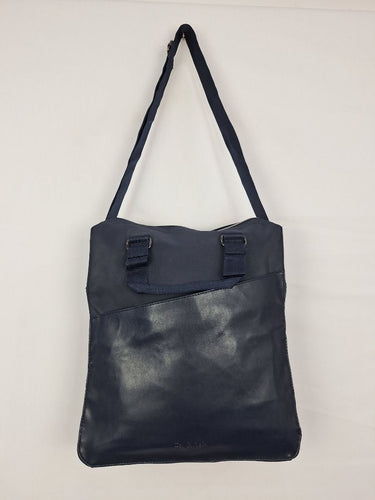 Calvin Klein Navy Everyday Crossbody Bag Size NONE by SwapUp-Online Second Hand Store-Online Thrift Store