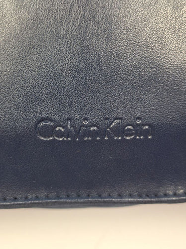 Calvin Klein Navy Everyday Crossbody Bag Size NONE by SwapUp-Online Second Hand Store-Online Thrift Store