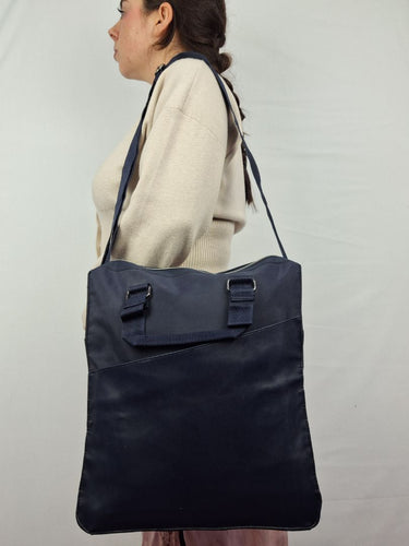 Calvin Klein Navy Everyday Crossbody Bag Size NONE by SwapUp-Online Second Hand Store-Online Thrift Store