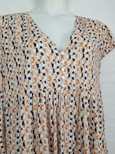 Second-Hand - Leoni Light Geo Flowy Dress Size 16 - SwapUp