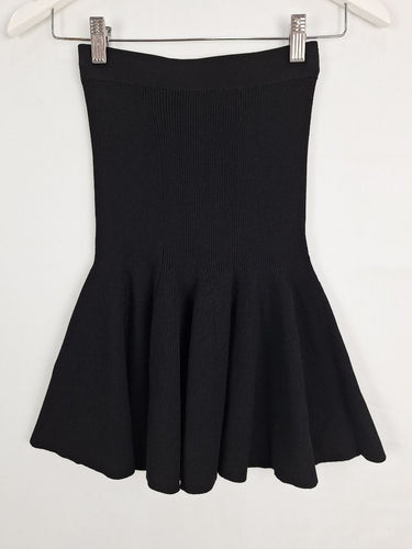Second-Hand - Reiss Flippy Knitted Mini Skirt Size XS - SwapUp