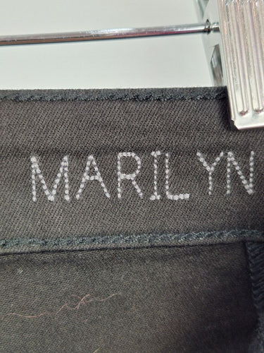 Second-Hand - Neuw Jet Black Marilyn Skinny Jeans Size 6 - SwapUp