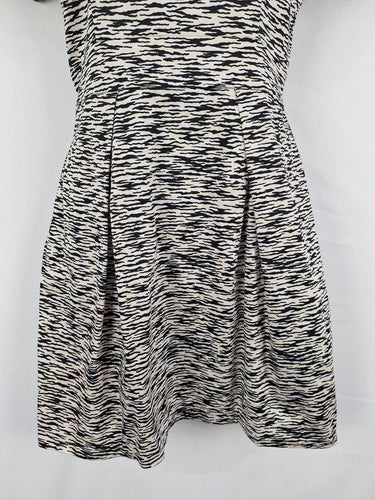 Second-Hand - French Connection Soft Camo Cap Sleeve Mini Dress Size 8 - SwapUp