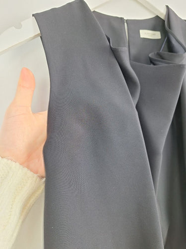 Second-Hand - Hunkydory Noir Elegant Draped Top Size S - SwapUp