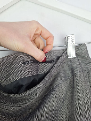Second-Hand - Events Grey Sophisticated Pencil Midi Skirt Size 8 - SwapUp