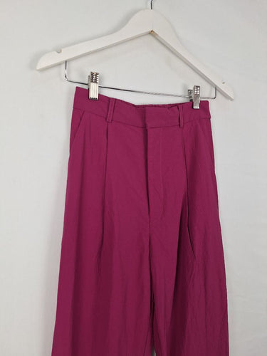 Second-Hand - Viktoria & Woods Magenta Tailored Lawrence Pants Size 6 - SwapUp