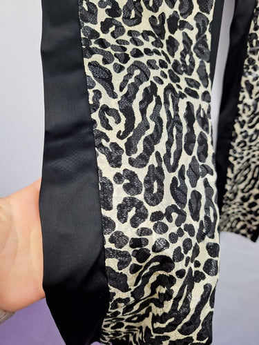 Second-Hand - Empire Rose Shimmer Leopard Slim Fit Pants Size M - SwapUp