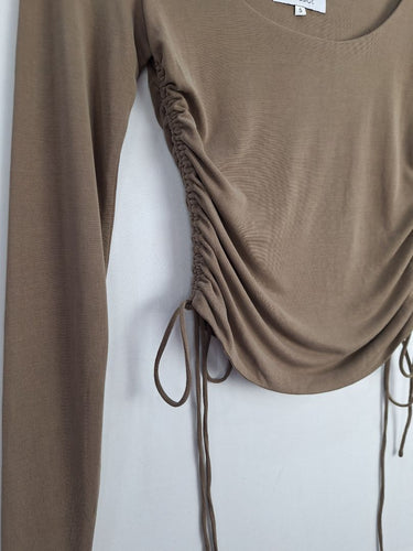 Second-Hand - Style Addict Side Ruched Peanut Longsleeve Top Size S - SwapUp