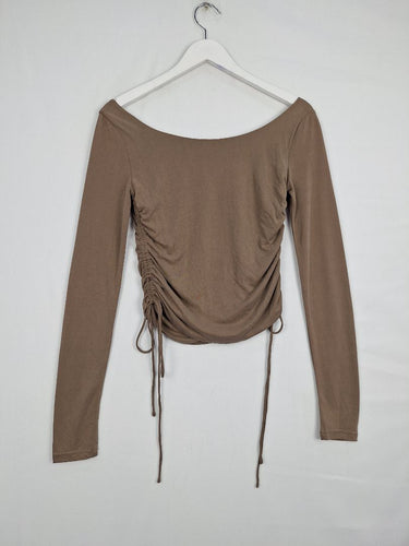 Second-Hand - Style Addict Side Ruched Peanut Longsleeve Top Size S - SwapUp