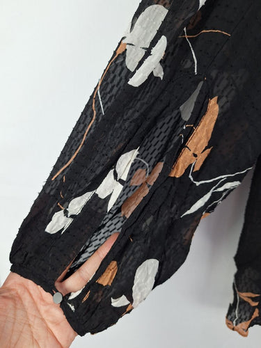 Second-Hand - Veronika Maine Semi Sheer Textured Leafy Blouse Size 6 - SwapUp