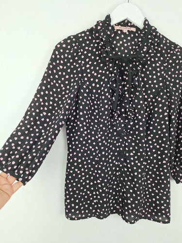Second-Hand - Review Sweetheart Tie Neck Blouse Size 8 - SwapUp