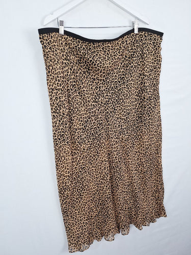 Second-Hand - J.Crew Leopard Print Bias Cut Midi Skirt Size XXXL - SwapUp