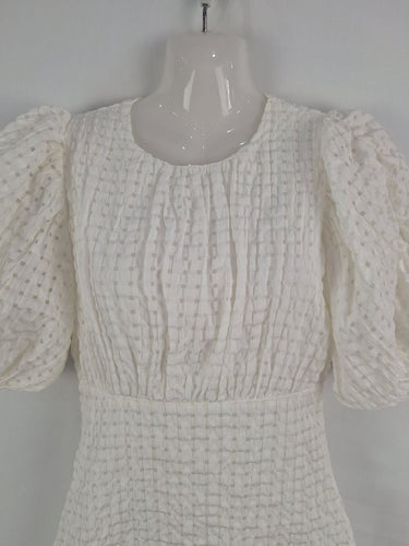 Second-Hand - Sassy Puff Sleeve Pearl Picnic Dress Size 8 - SwapUp