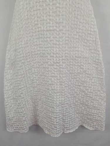 Second-Hand - Sassy Puff Sleeve Pearl Picnic Dress Size 8 - SwapUp