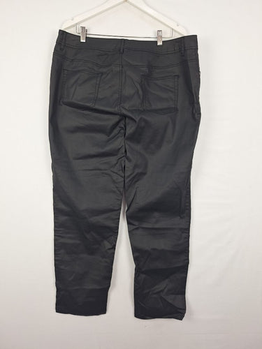 Second-Hand - Taking Shape Coated Black Slim Straight Jeans Size 20 - SwapUp
