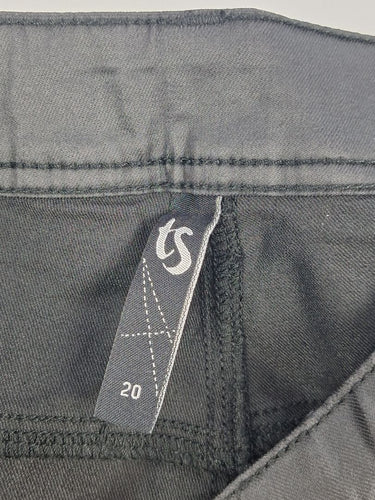 Second-Hand - Taking Shape Coated Black Slim Straight Jeans Size 20 - SwapUp