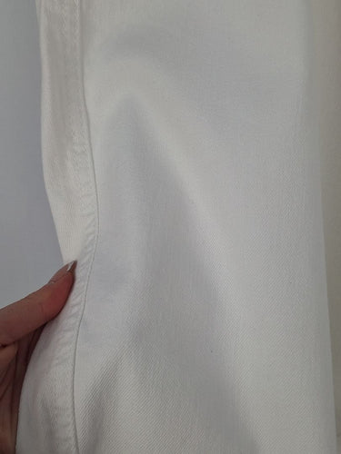 Second-Hand - Boho Bird White Denim Pull On Pants Size 22 - SwapUp