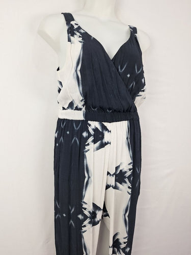 Second-Hand - Natasha Gan Watercolour Marble Plunge Neck Jumpsuit Size 12 - SwapUp