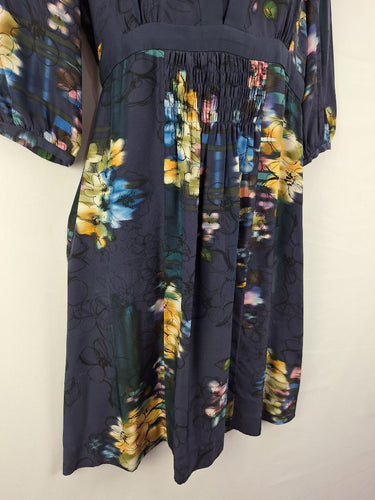 Second-Hand - Saba Hand Drawn Flower Silk Midi Dress Size 8 - SwapUp