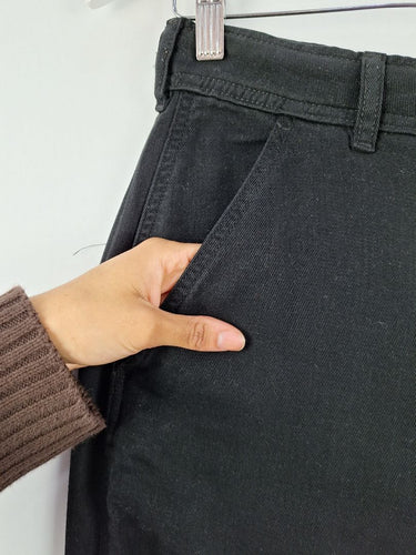 Second-Hand - Everlane Everyday Relaxed Cargo Pants Size 8 - SwapUp