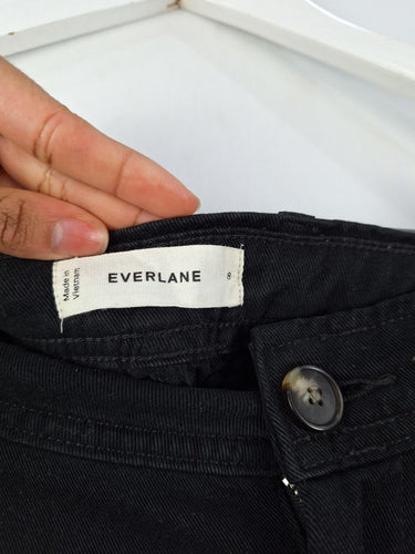 Second-Hand - Everlane Everyday Relaxed Cargo Pants Size 8 - SwapUp