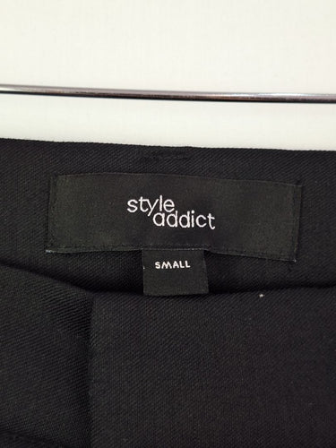 Second-Hand - Style Addict Stylish Pleated Work Staple Pants Size S - SwapUp