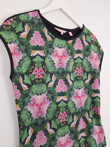 Second-Hand - Ted Baker Lilypad Kaleidoscope Blouse Size S - SwapUp