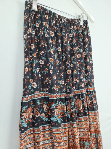 Second-Hand - Bohemian Floaty Midi Skirt Size - SwapUp