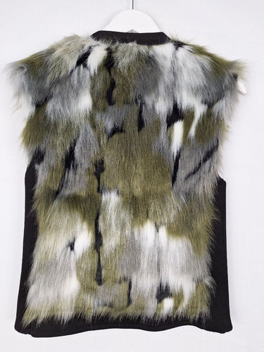 Second-Hand - Seed Green Spotted Faux Fur Vest Size 8 - SwapUp