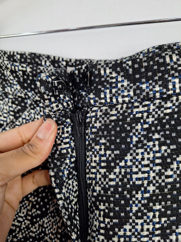 Second-Hand - Bianca Spender Houndstooth Woven Tapered Pants Size 8 - SwapUp