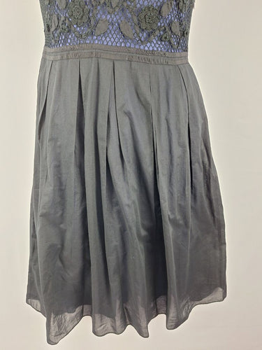 Second-Hand - Nougat London Crochet Floral Bust Pleat Midi Dress Size 12 - SwapUp