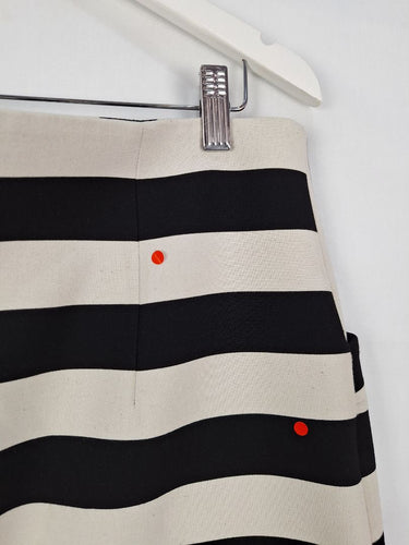 Second-Hand - Karen Millen Striped Tied Waist Office Skirt Size 14 - SwapUp